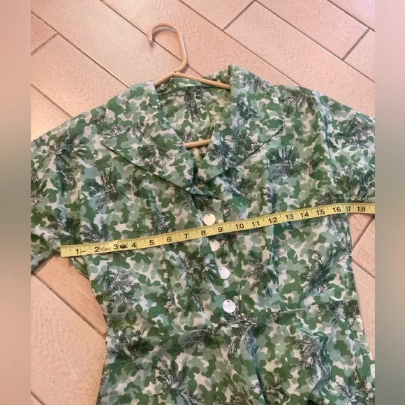 Vintage Floral Green Button-Up Dress - Picture 5 of 8
